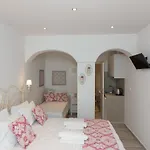 Relax Aparthotel 4*